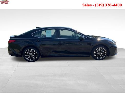 Certified 2025 Toyota Camry XLE FWD image 8