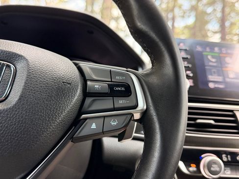Used 2022 Honda Accord Sport image 24