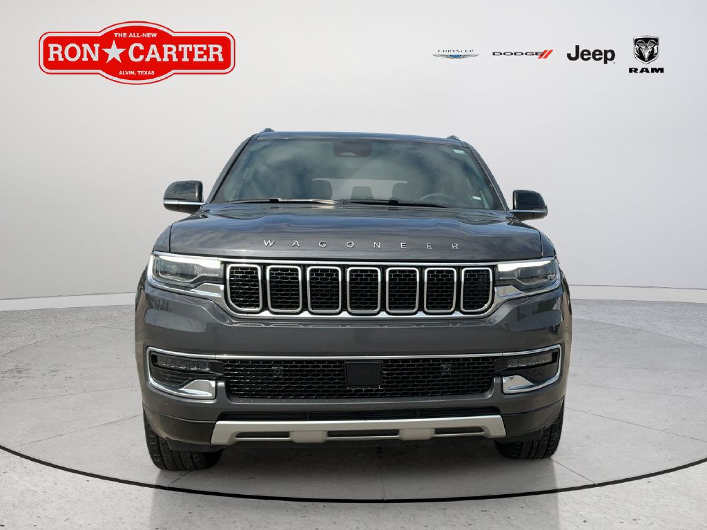 Used 2024 Jeep Wagoneer Series II w/ Flexible Seating Group RWD image 2