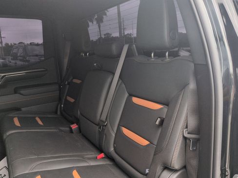 Used 2024 GMC Sierra 1500 AT4 w/ Technology Package AWD/4WD image 13
