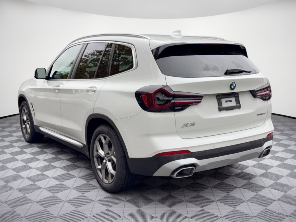 Used 2024 BMW X3 xDrive30i w/ Premium Package AWD/4WD image 3