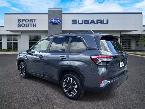 Used 2025 Subaru Forester Premium w/ Convenience Package #1 AWD/4WD image 5