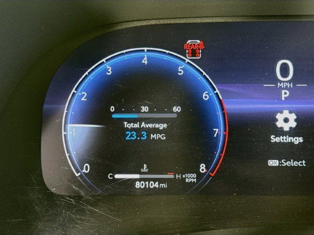 Used 2023 Toyota Highlander Platinum FWD image 12