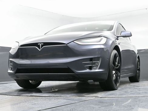 Used 2021 Tesla Model X Long Range image 52