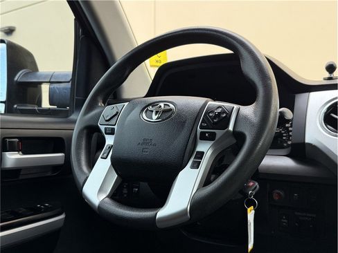 Used 2018 Toyota Tundra SR5 w/ TRD Off Road Package image 15