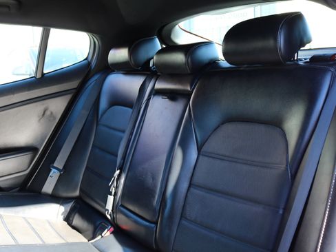 Used 2019 Kia Stinger GT2 image 19