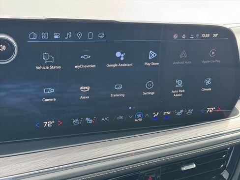 New 2025 Chevrolet Suburban Premier AWD/4WD image 19