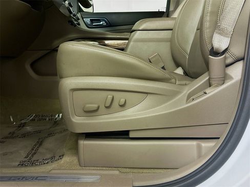 Used 2015 GMC Yukon SLT w/ Open Road Package image 23