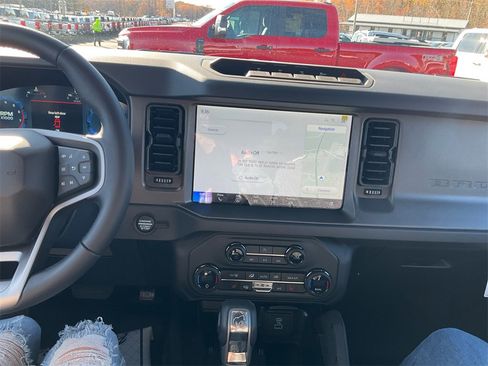 New 2025 Ford Bronco Big Bend w/ Black Diamond Package image 20