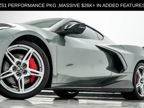 Used 2022 Chevrolet Corvette Stingray Premium Cpe w/ Z51 Performance Package RWD image 3