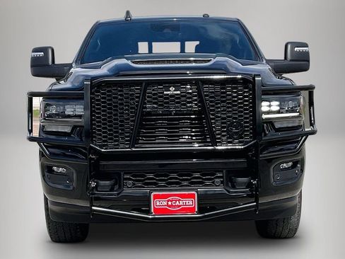Used 2024 RAM 2500 Limited AWD/4WD image 3
