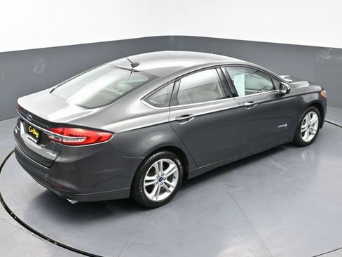 Used 2018 Ford Fusion S image 40