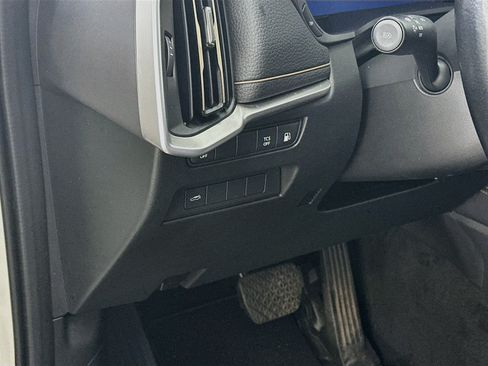 Used 2024 MAZDA CX-90 Plug-In Hybrid w/ Preferred AWD/4WD image 17