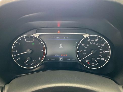 Used 2025 Nissan Altima 2.5 SV FWD image 7