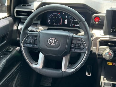 Used 2025 Toyota 4Runner TRD Sport AWD/4WD image 39