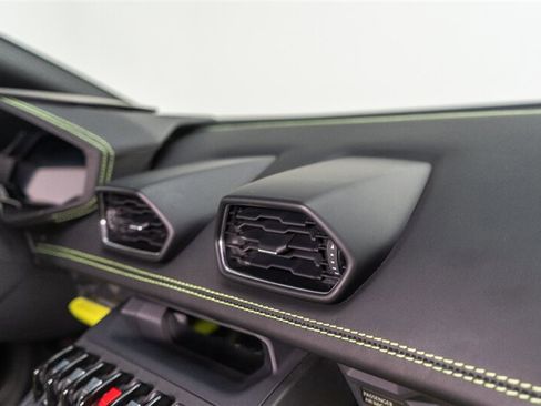 Used 2017 Lamborghini Huracan LP 610-4 AWD/4WD image 52