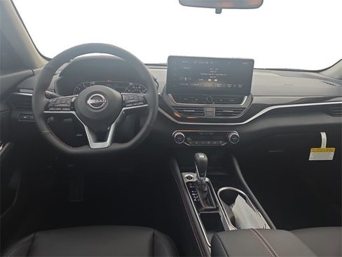 New 2025 Nissan Altima 2.5 SR w/ SR Premium Package image 10