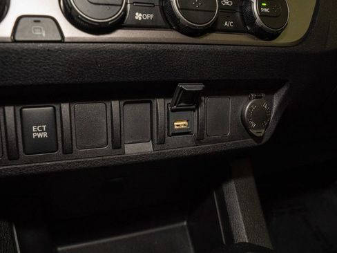 Used 2023 Toyota Tacoma SR image 14