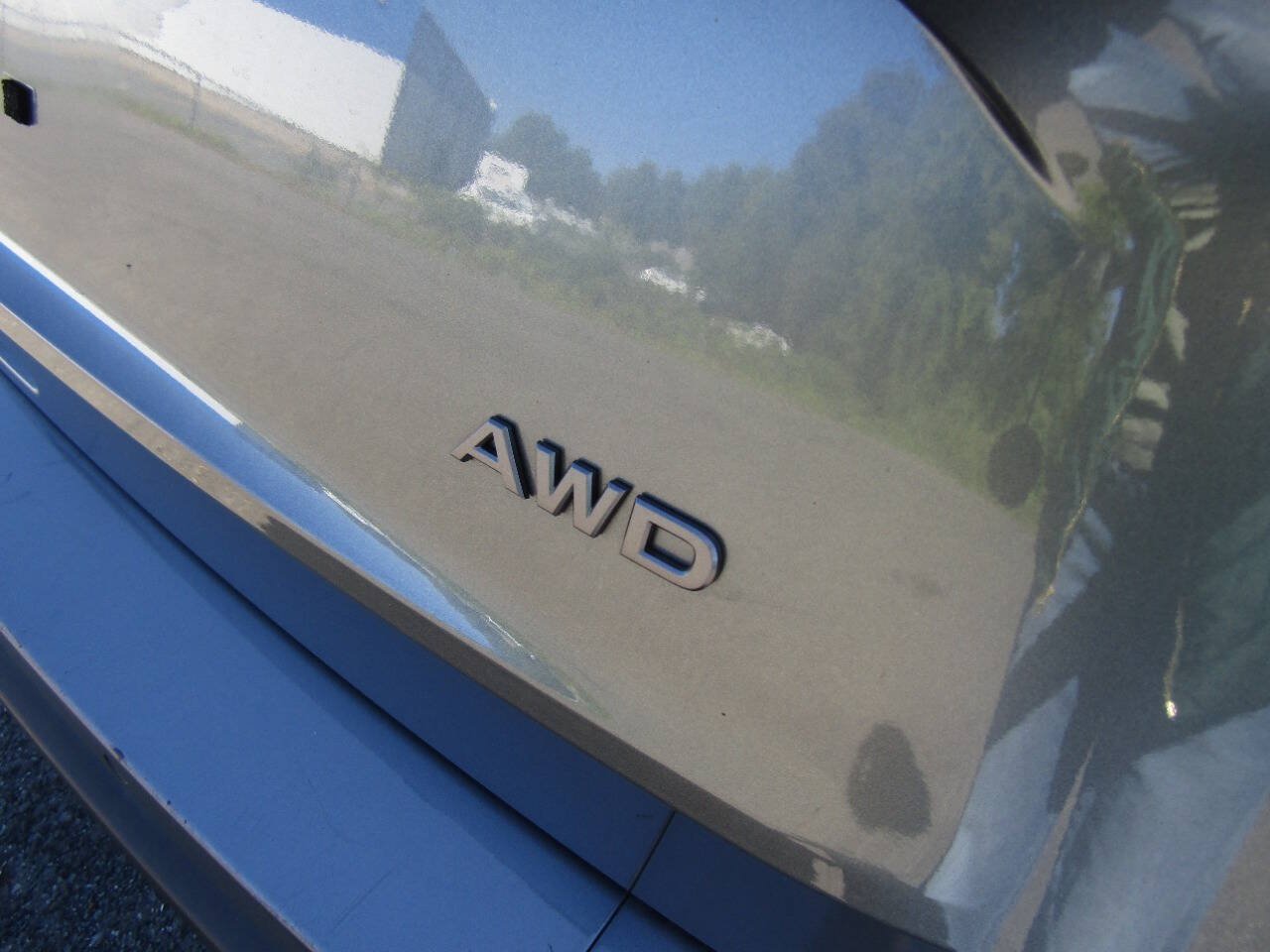 Used 2024 Nissan Rogue S AWD/4WD image 32