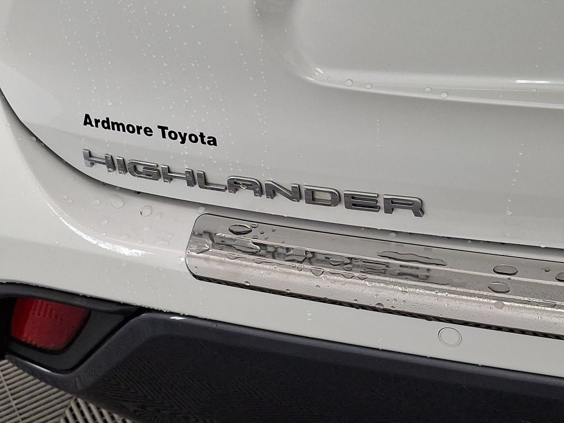 Used 2023 Toyota Highlander Limited AWD/4WD image 24
