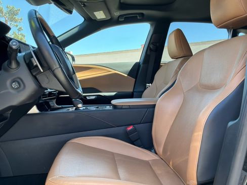 Used 2023 Lexus RX 350 Premium Plus w/ Cold Area Package FWD image 19