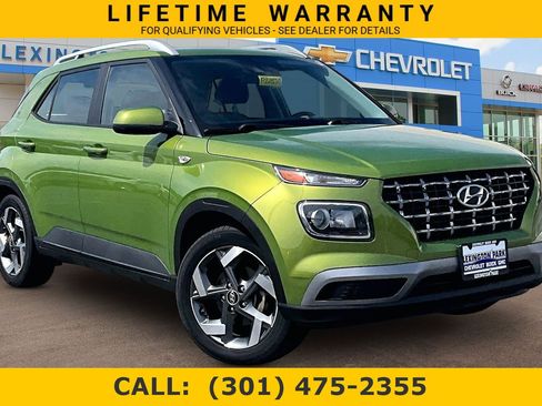 Used 2022 Hyundai Venue SEL w/ Cargo Package FWD image 1