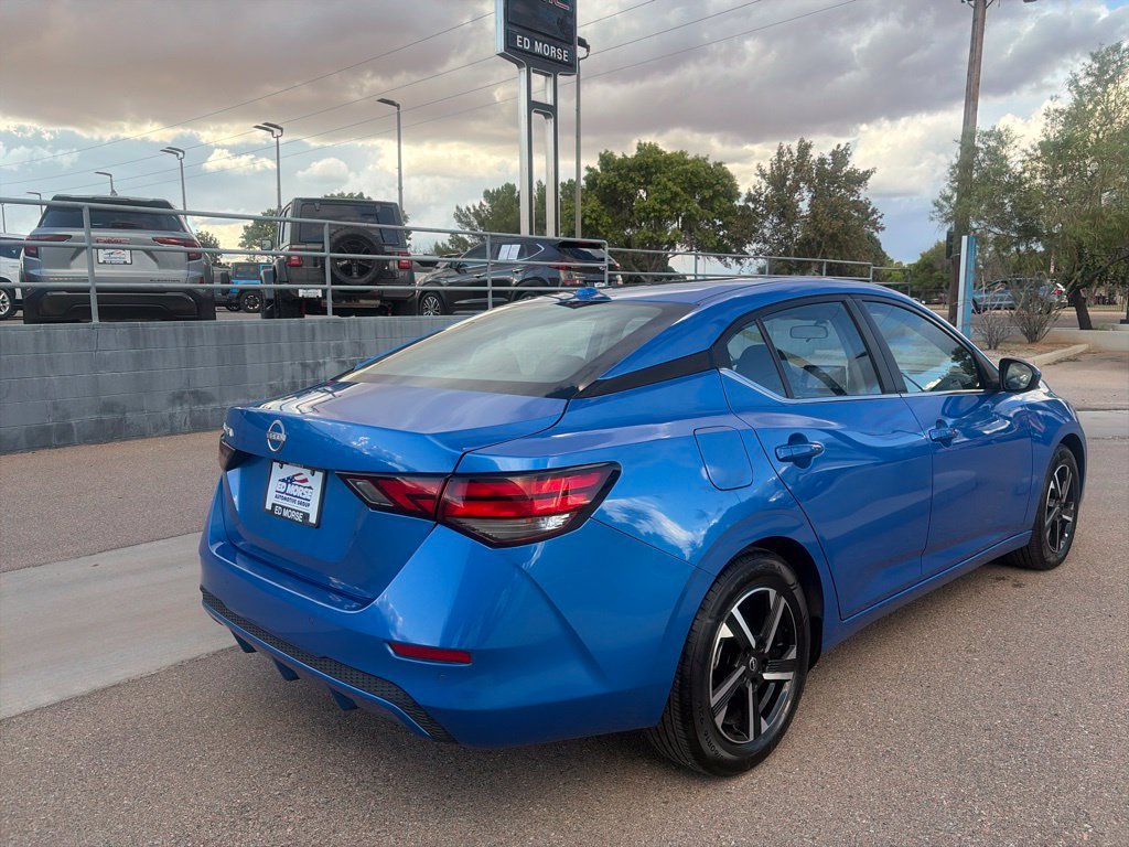 Used 2025 Nissan Sentra SV FWD image 5