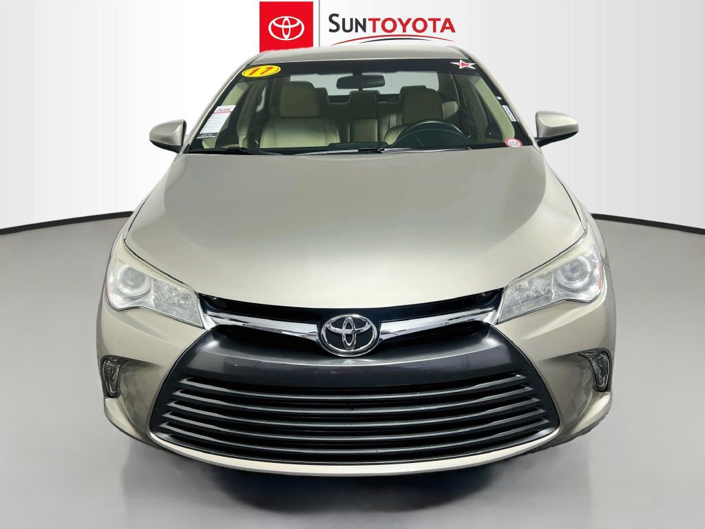 Used 2017 Toyota Camry XLE FWD image 10