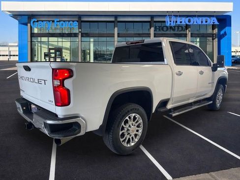 Used 2024 Chevrolet Silverado 2500 LTZ w/ LTZ Plus Package AWD/4WD image 2