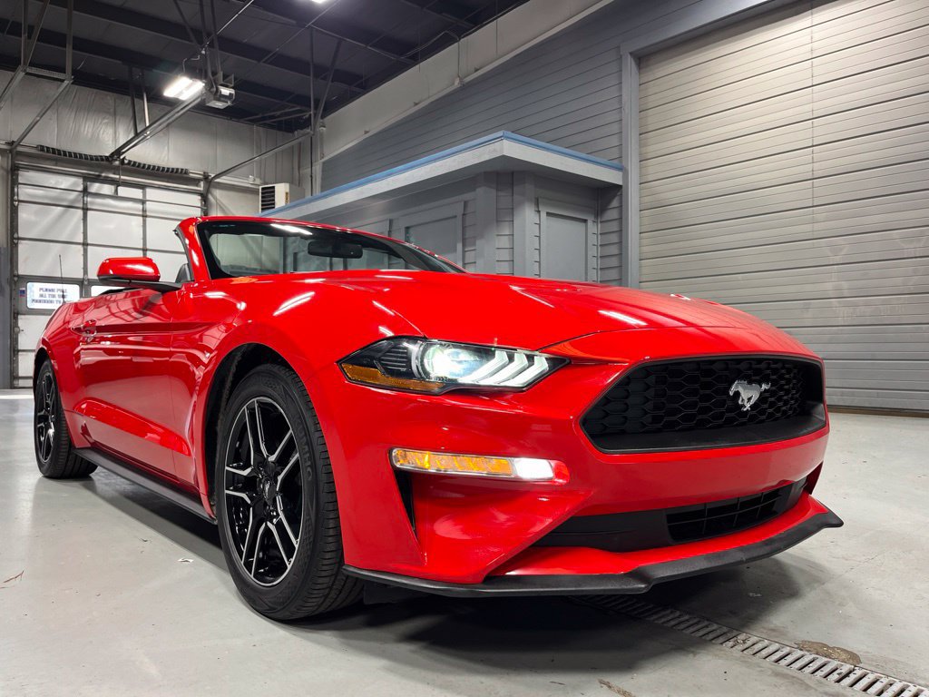 Used 2018 Ford Mustang Premium RWD image 9