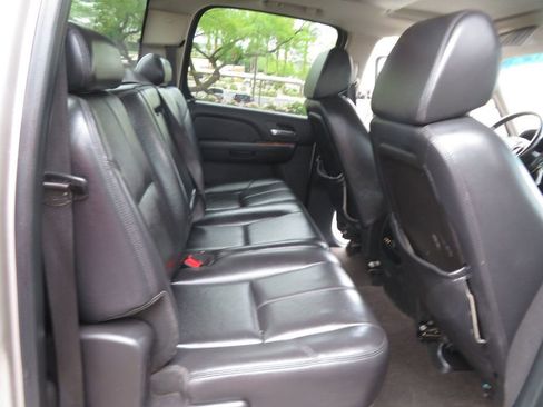 Used 2008 Chevrolet Silverado 2500 LTZ w/ Safety Package image 28