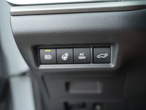 Used 2025 Toyota Grand Highlander AWD Hybrid image 36
