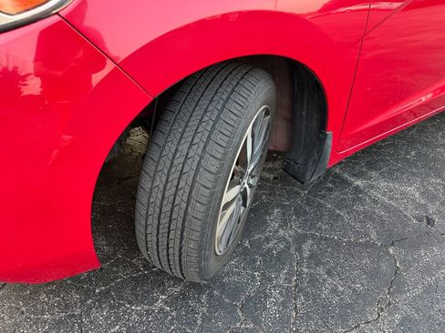 Used 2016 Honda Fit EX image 25