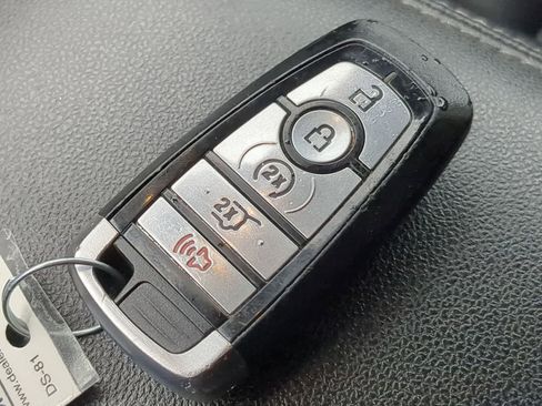 Used 2022 Ford Escape SEL image 31