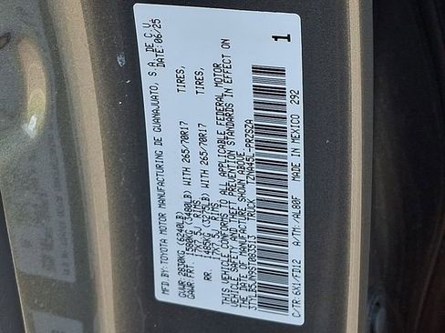 Used 2025 Toyota Tacoma TRD Sport AWD/4WD image 27