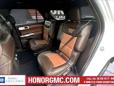 Used 2022 Ford Explorer King Ranch w/ Class IV Trailer Tow Package AWD/4WD image 22