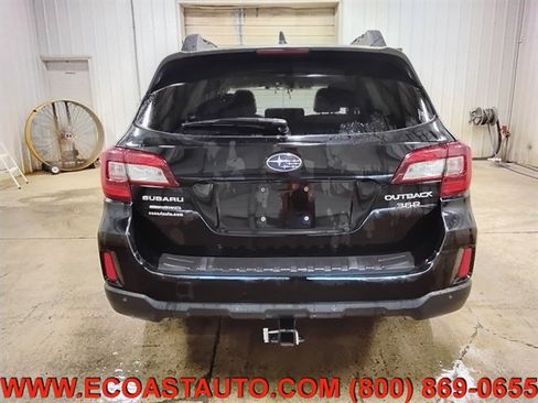 Used 2017 Subaru Outback 3.6R Limited AWD/4WD image 8