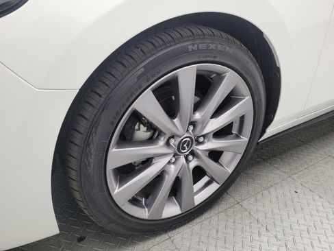 Used 2019 MAZDA MAZDA3 Sedan w/ Preferred Package image 31