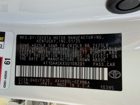 Used 2025 Toyota Camry LE FWD image 18