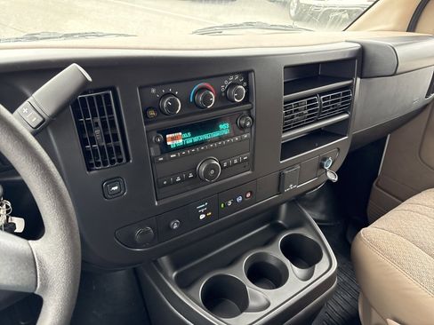 New 2025 Chevrolet Express 2500 image 21