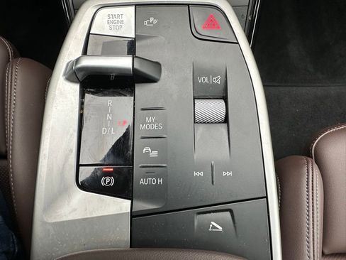 Used 2025 BMW X1 xDrive28i image 17