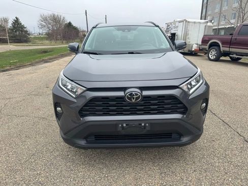 Used 2021 Toyota RAV4 XLE w/ Convenience Package image 11