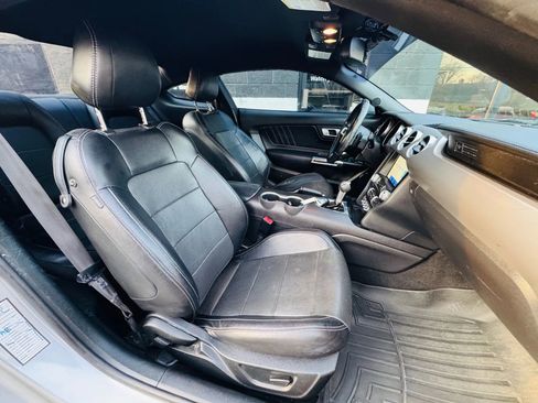 Used 2020 Ford Mustang Premium image 12