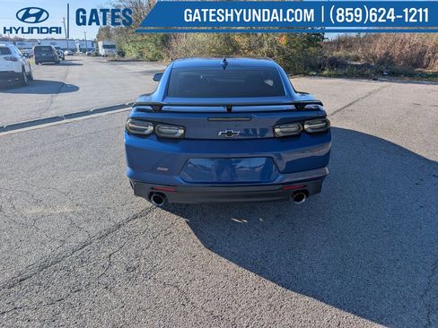 Used 2019 Chevrolet Camaro SS image 2