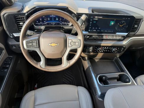 Used 2025 Chevrolet Silverado 3500 LTZ w/ LTZ Plus Package image 15