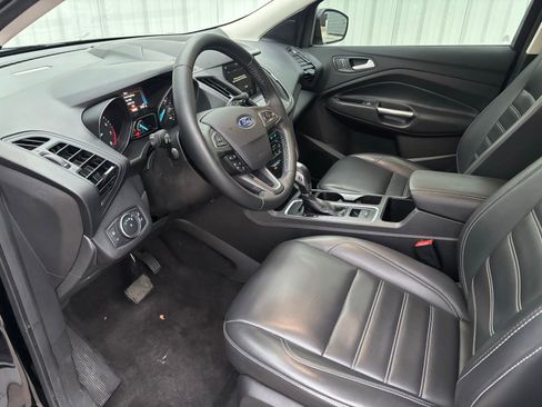 Used 2019 Ford Escape SEL image 16