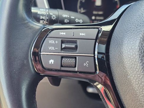 Used 2023 Honda Pilot Touring image 22