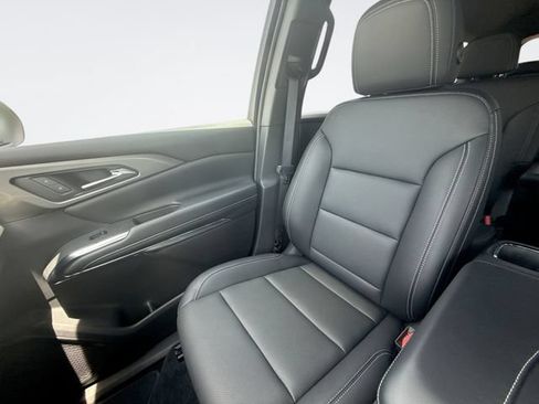 Used 2026 Chevrolet Traverse LT AWD/4WD image 26