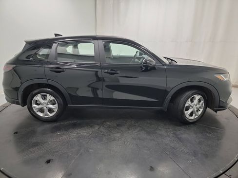 Certified 2025 Honda HR-V LX image 11