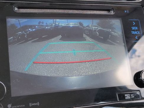 Used 2016 Toyota Prius Four FWD image 19